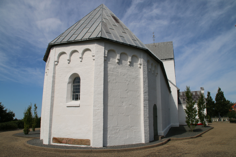 Церковь Богоматери Скиве, вид с западной стороны