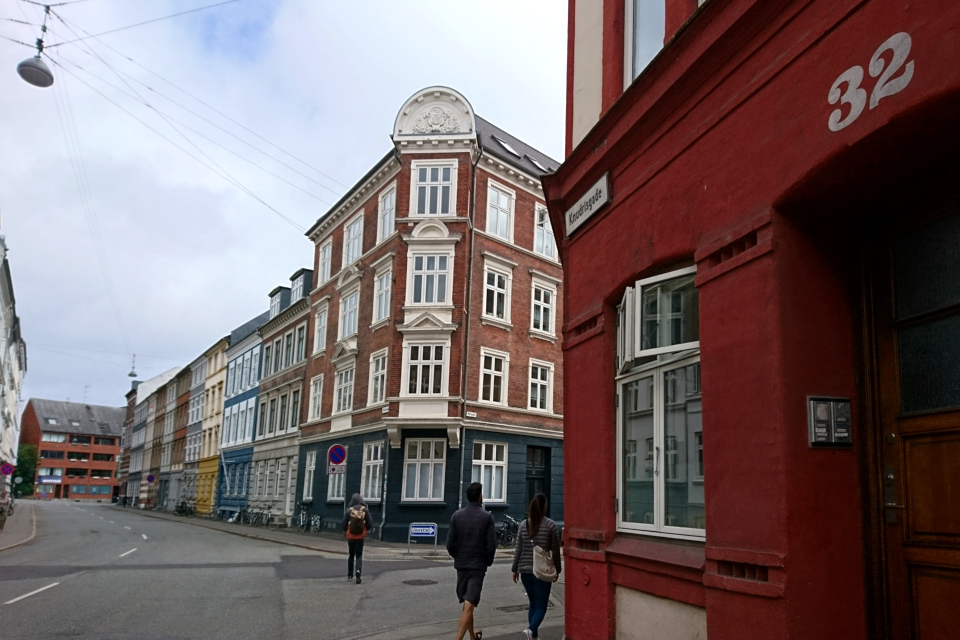 Угол между улицами Knudrigsgade и Molsgade, г. Орхус / Aarhus, Дания