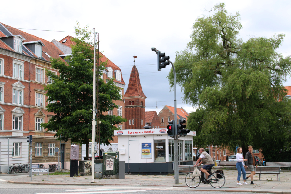 Датский сосисочный ларек на площади Frederiksberg torv