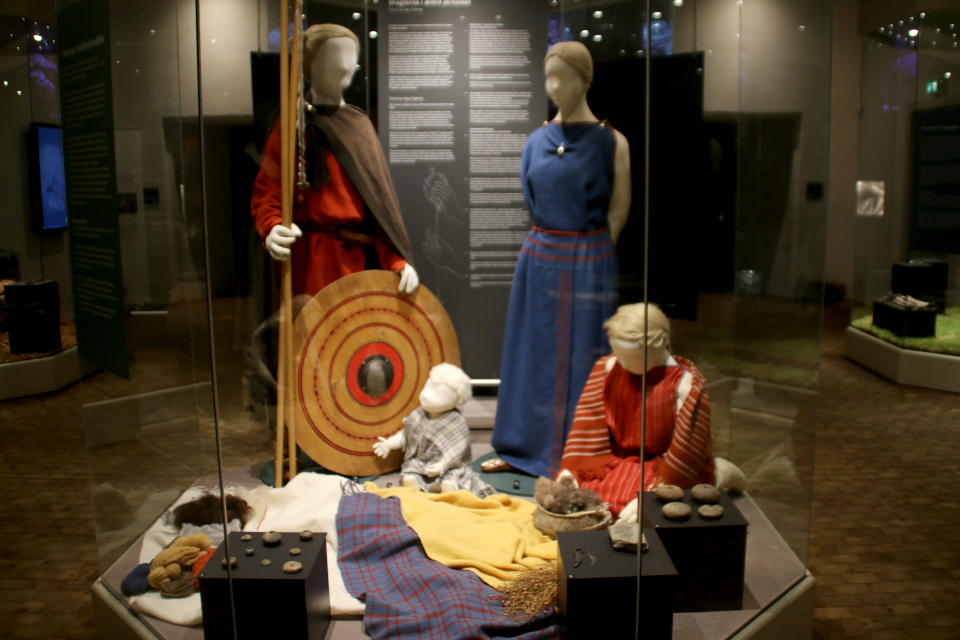 Выставка про железный век в Дании и реконструкция одежды