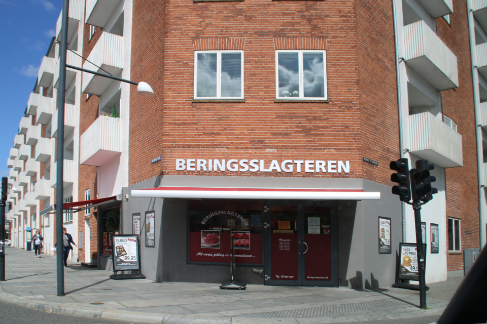 Мясной магазин Беринга (Beringsslagter). Фото 9 апр. 2019, г. Хорсенс, Дания