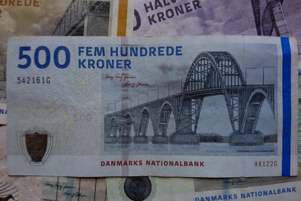 Датская банкнота номиналом 500 крон. Фото 2 нояб. 2020, Орхус, Дания