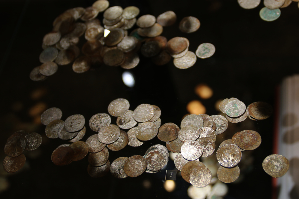 Клад монет Урхой 14 век, музей Вайле, Дания. Фото 12 нояб. 2020
