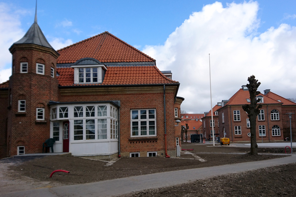 Ливневая канализация, парк Марселисборг Спарк. г. Орхус, Дания. 7 мар. 2021 