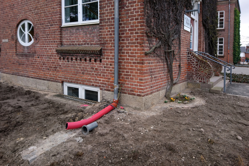  Водосливы, парк Марселисборг Спарк. г. Орхус, Дания. 7 мар. 2021