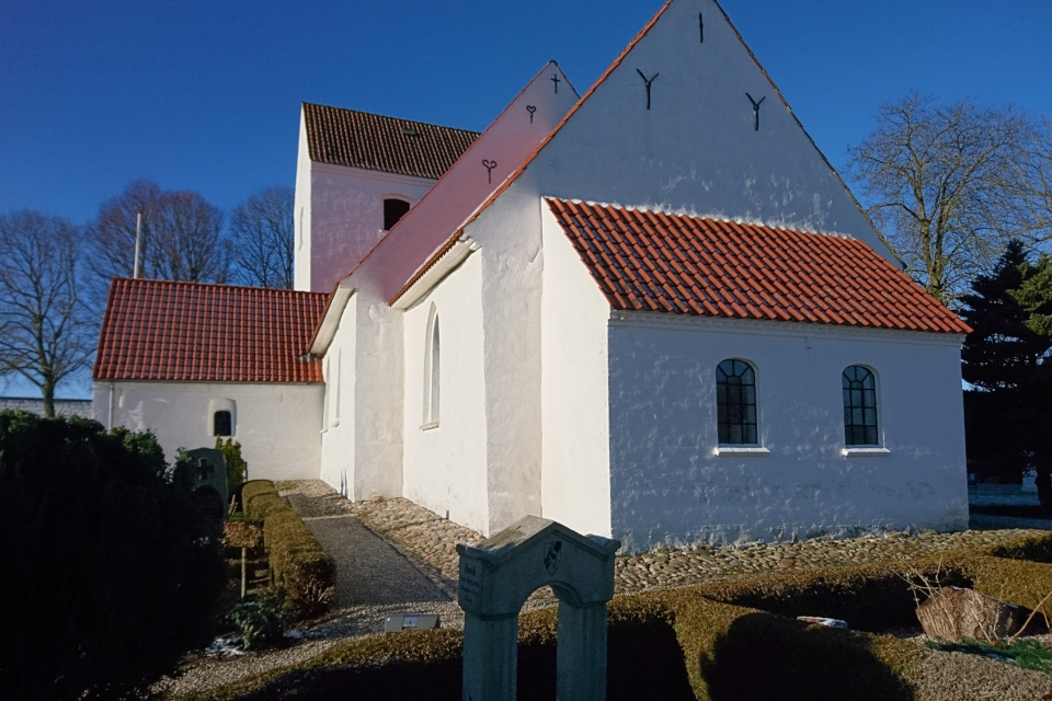 Церковь Нёлев (Nølev Kirke), Оддер, Дания. 31 янв. 2021