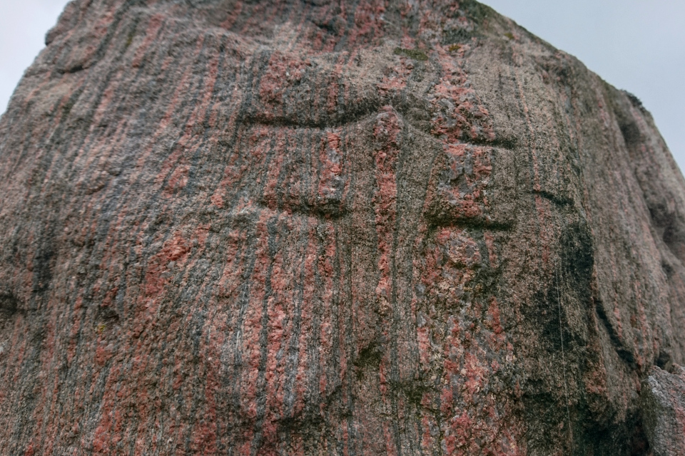 Thor. Рунный камень церкви Лэборг (Runestenen Læborg Kirke), Дания. Фото 28 июля 2021