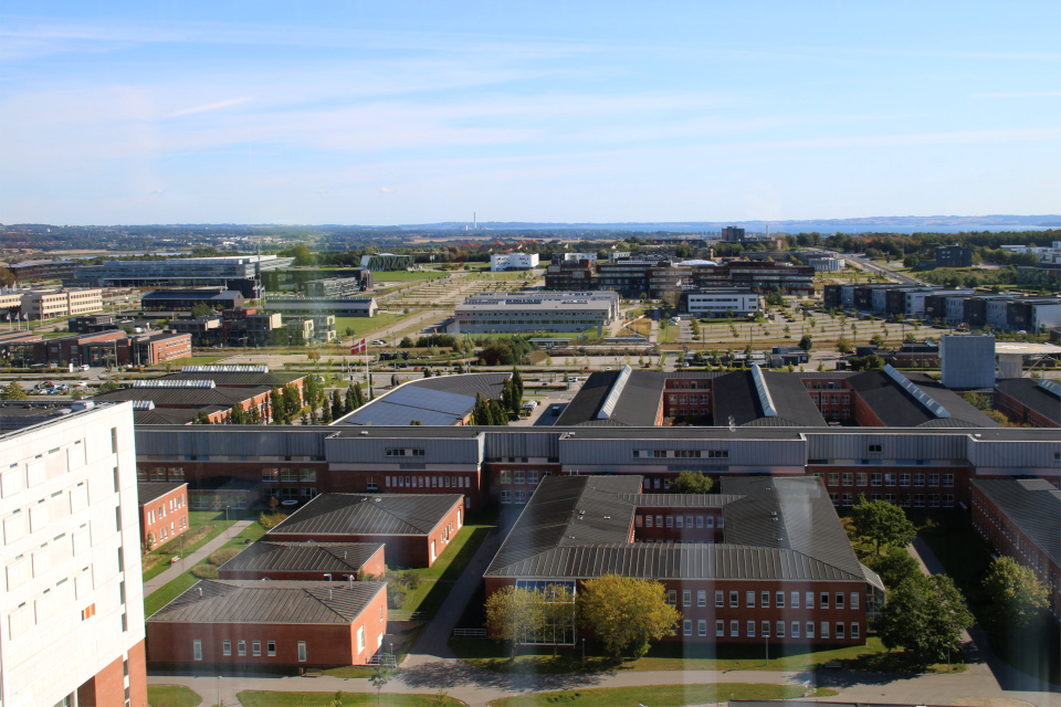 Вид на Орхус. Форум - день открытых дверей (Forum - Åbent Hospital), Университетская больница Орхус, Дания. Фото 5 сент. 2021