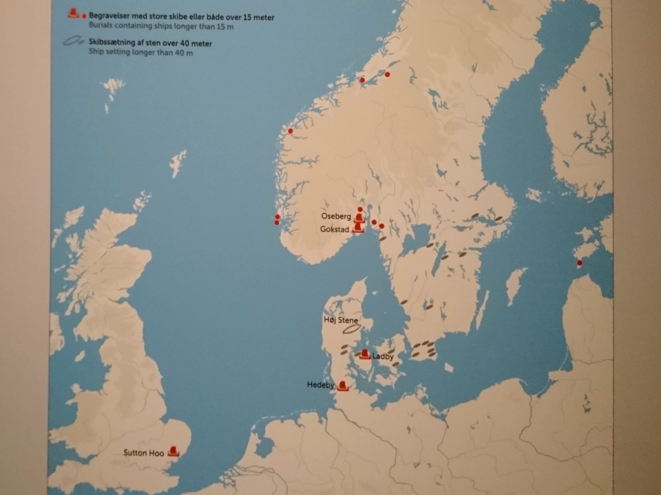 Информационная таблица в музее Мосгорд, г. Орхус, Дания. Фото 12 дек. 2021