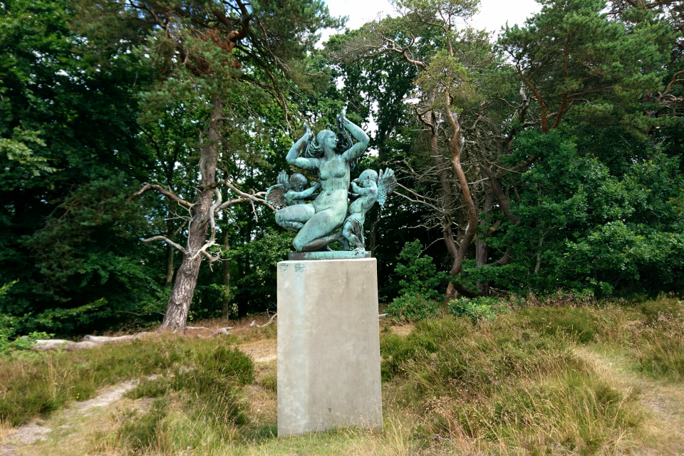 Скульптура. Россия в Дании (Rusland i Danmark), Северная Зеландия, Дания. 3 июля 2022