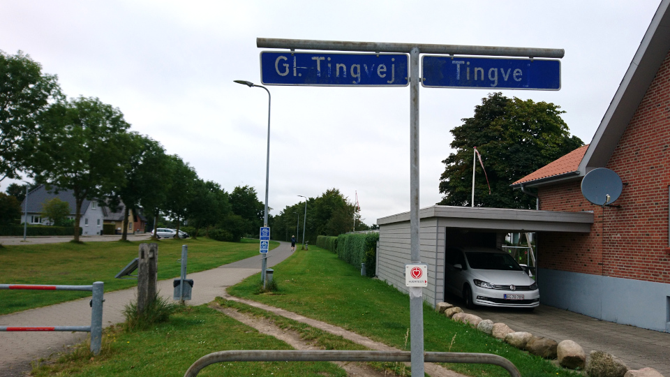 Gl. Tingvej. Планетная дорожка. Хэрвайн в Орс (Hærvejen Aars), Дания. 18 авг. 2022