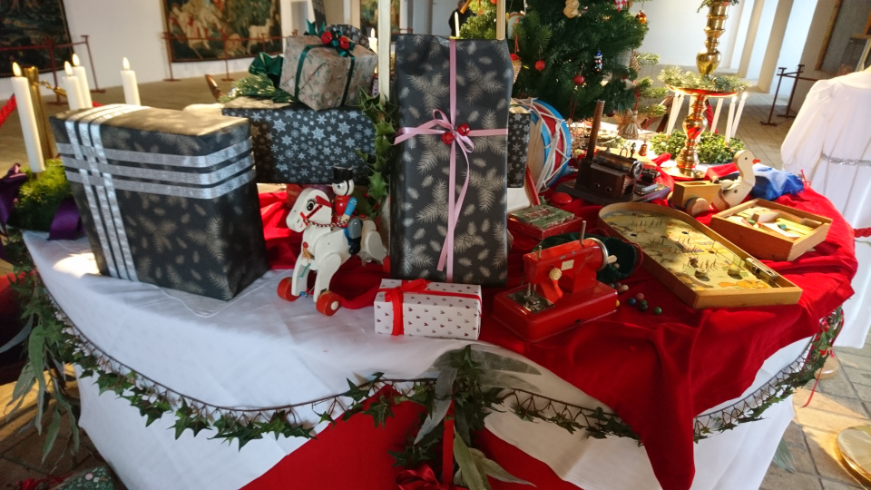 Рождественские подарки. Рождество в Колдингхус, г. Колдинг, Дания. 17 дек. 2022 
