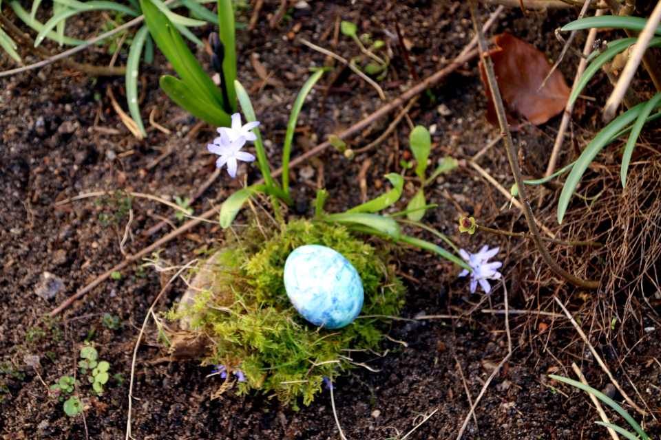 Påskeæg, påskejagt. Старый Город, Орхус, Дания. 1 апр. 2023