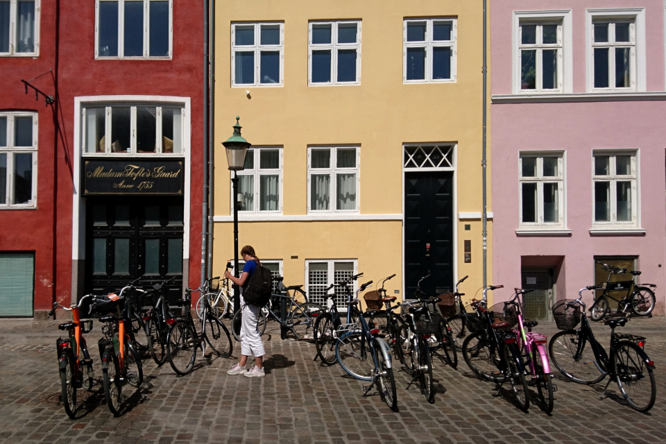 Нюхавн (Nyhavn), Копенгаген, Дания. 9 июня 2023 