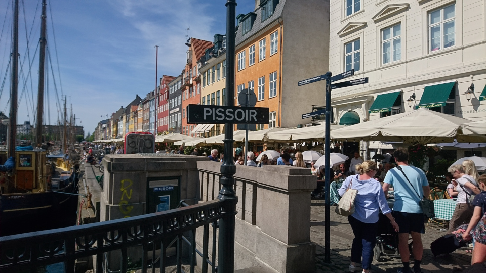 Туалет, Nyhavn, Копенгаген, Дания. 9 июня 2023 