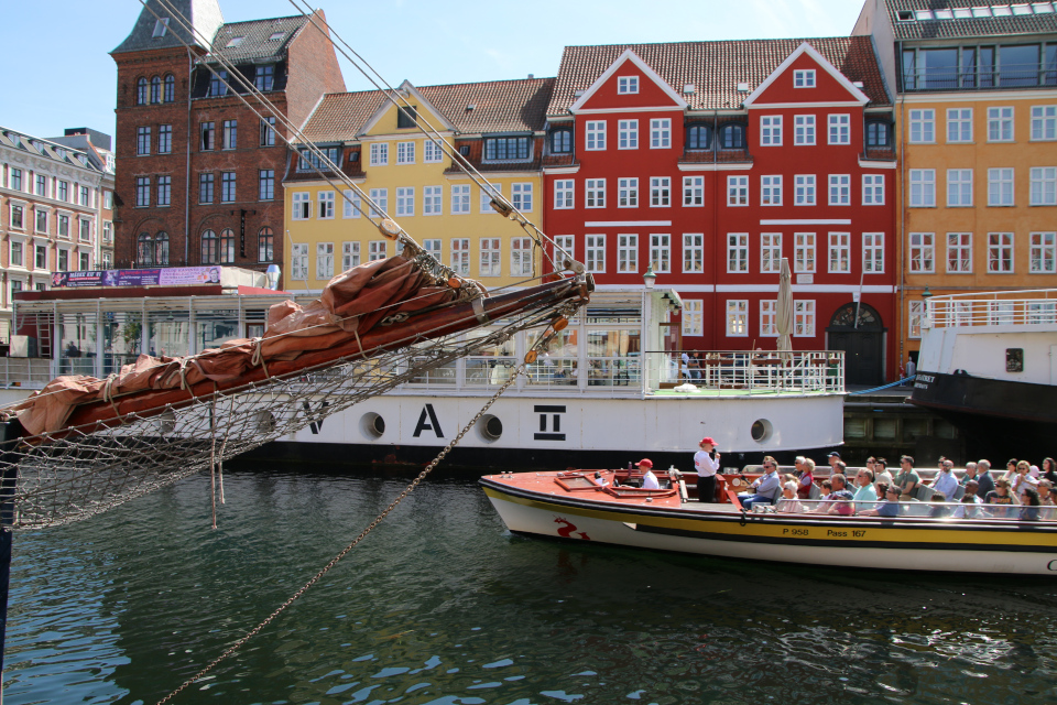 Лодки, Nyhavn, Копенгаген, Дания. 9 июня 2023 