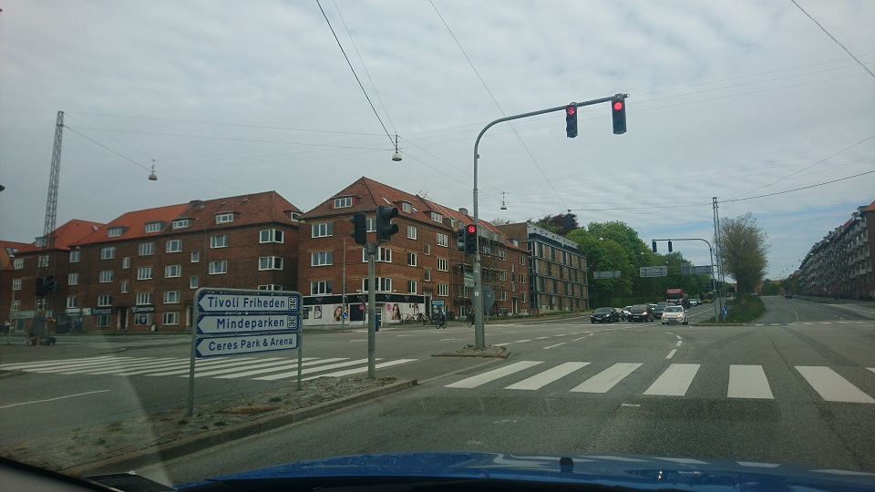Угол дорог Ringvej и Silkeborgvej.Орхус, Дания, 9 мая 2020