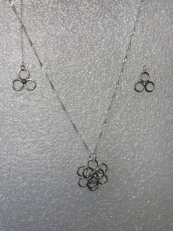 silver sterling flowers pendant with shinning twisted curb chain.Flower Necklaces with clear crystal, design, recycle silver, chain