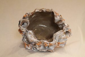 Bowl with gold and silver luster decoration