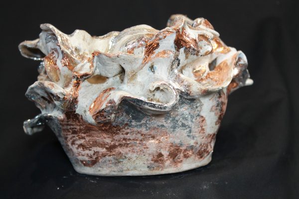 Photo - Bowl with gold and silver luster decoration