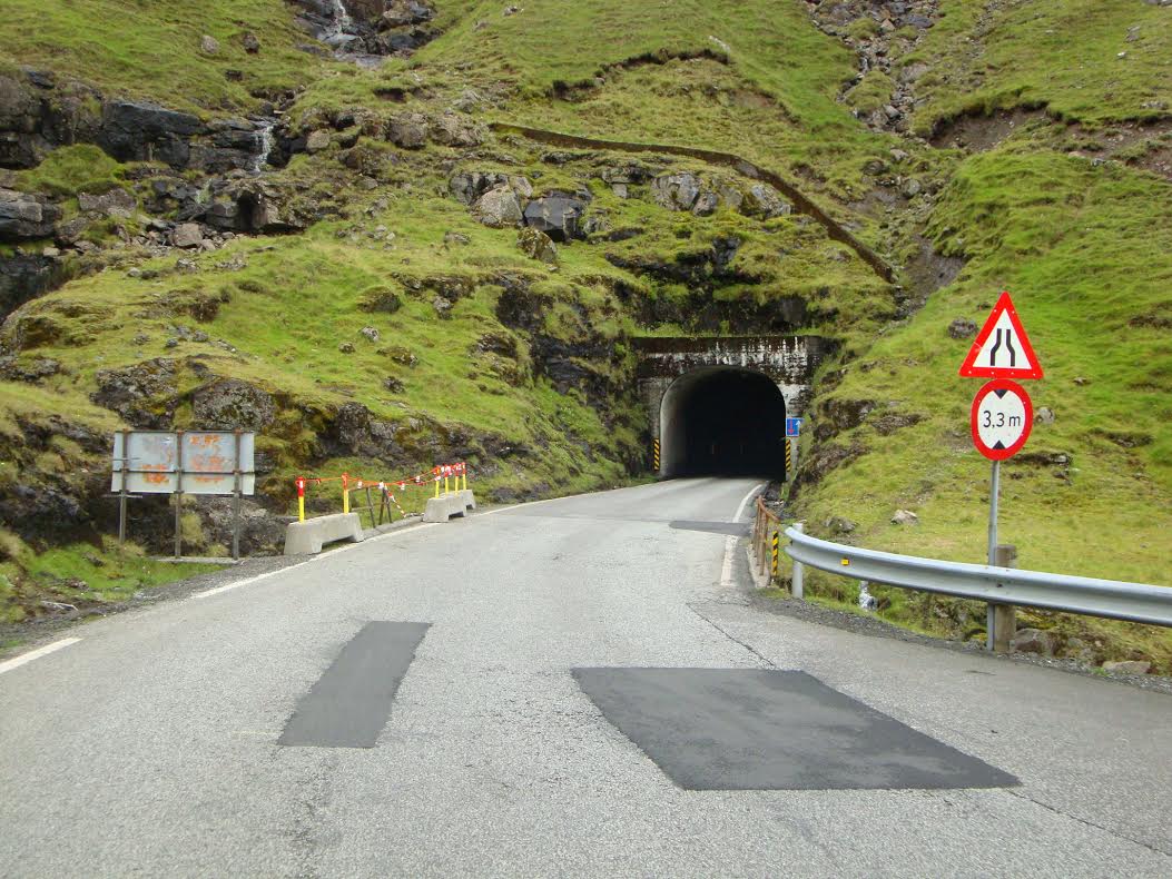 tunnil-norður-um-fjall.lv