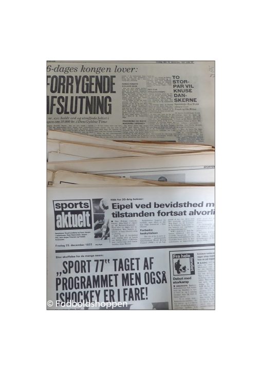Cirka 100 sportstillæg fra Ekstra Bladet og Aktuelt i perioden 1/10 - 31/12 - 1977