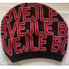 Vejle Boldklub hue i sort og rød – som ny supporterhue til kolde dage og kampdage