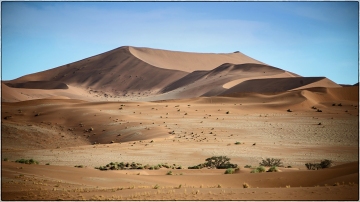 Desert Dunes © Andre Van den Bossche