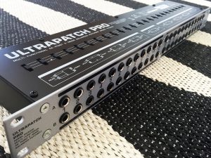 Behringer PX3000 Ultrapatch Pro