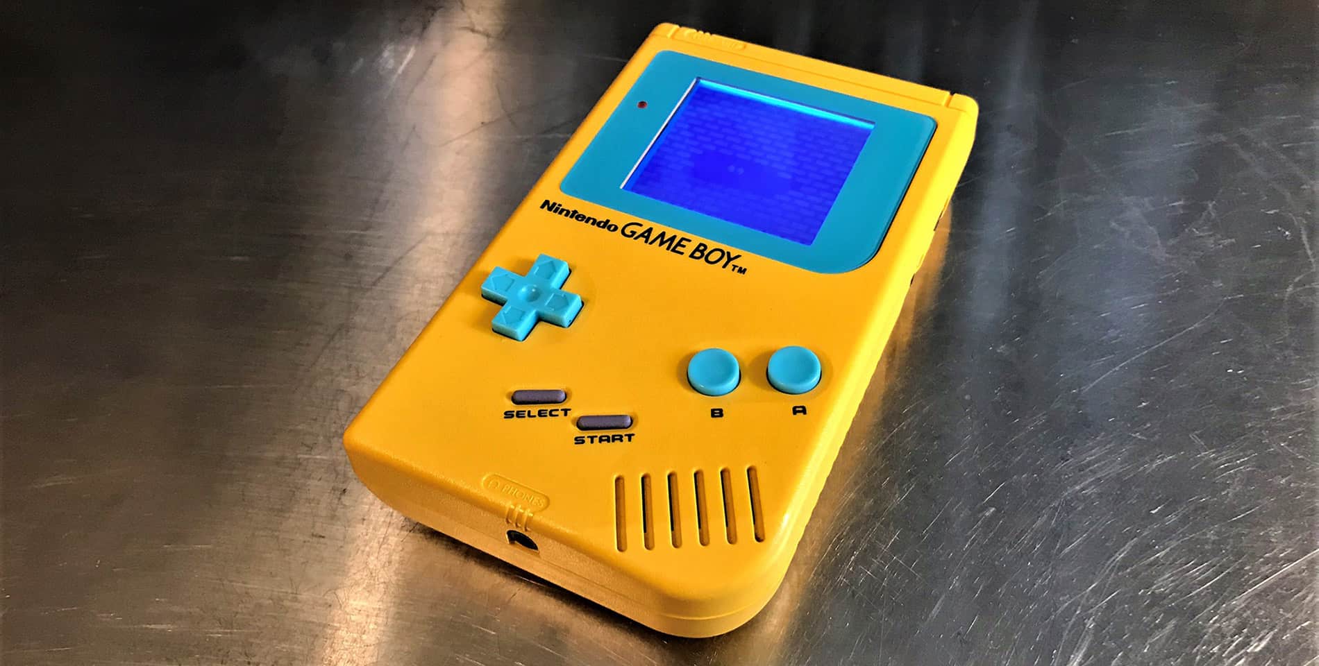 Game Boy DMG-01 modded yellow and cyan