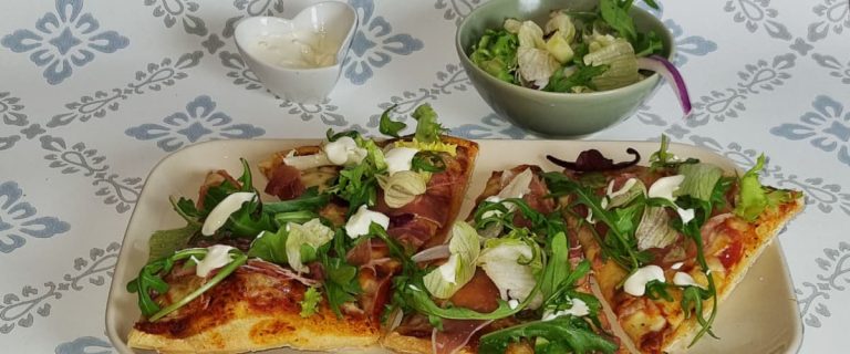 Pizza med Serrano