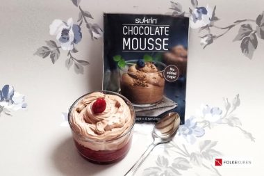 Sukrin Sjokolademousse med pisket krem, Folkekuren AS
