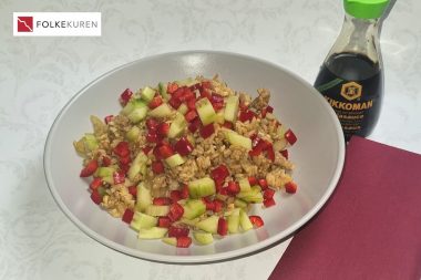 Stekt ris med karbonadedeig av svin