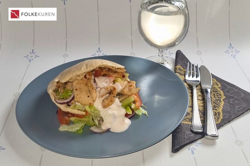 Kyllingpita, Folkekuren AS