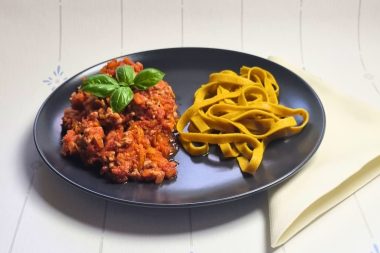 Pasta med svinekjøttsaus