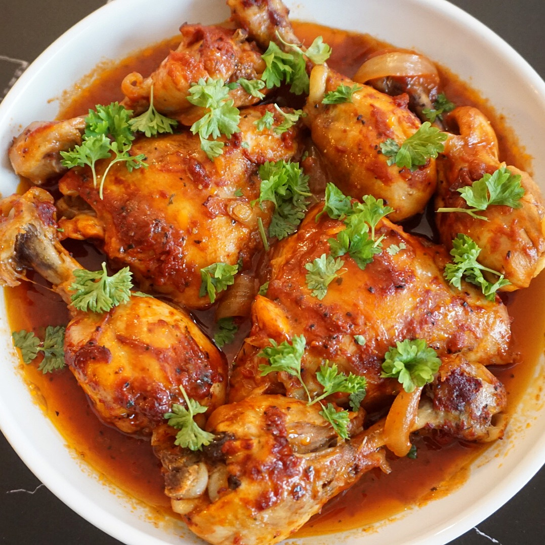 Kyckling i tomatsås / Mrishk ba rob