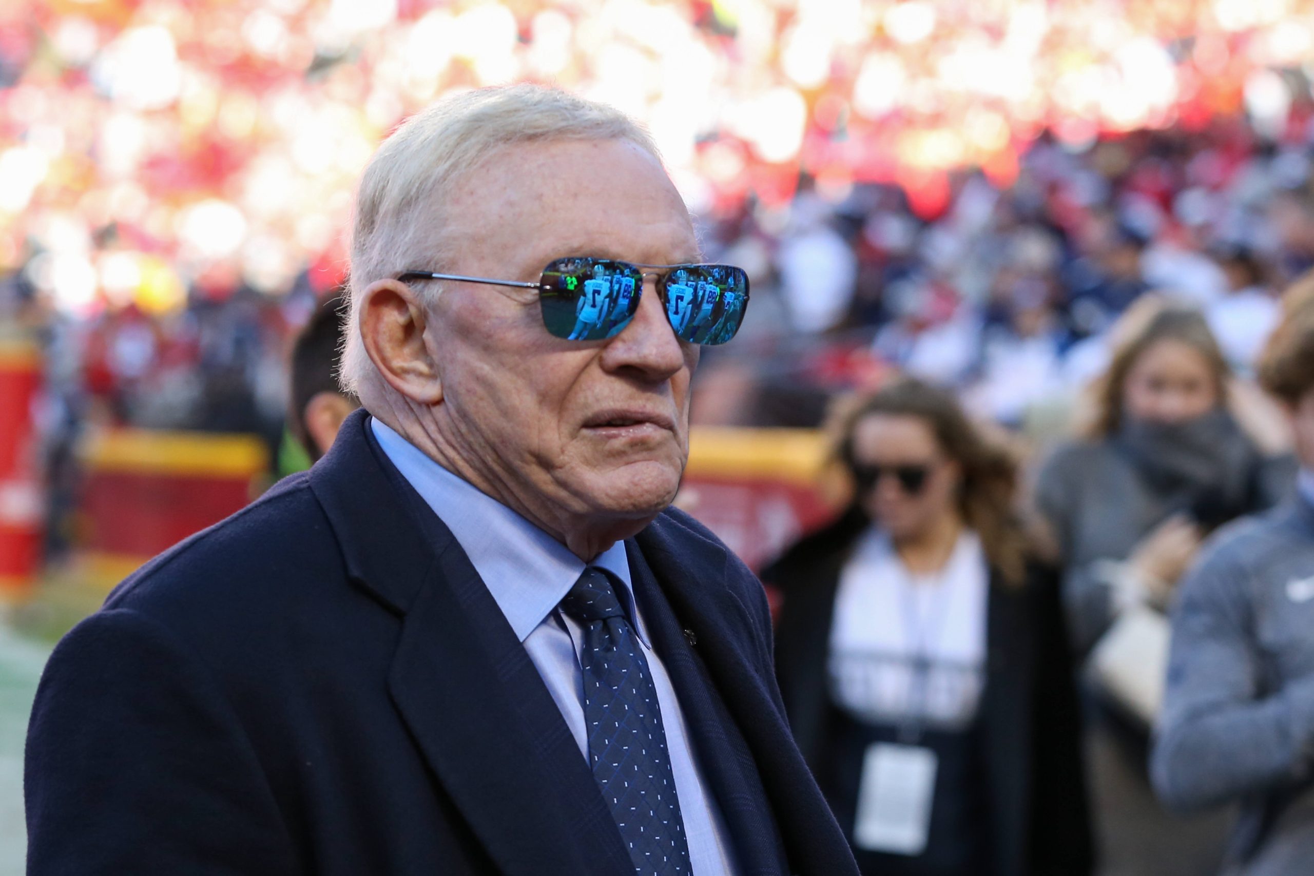 KANSAS CITY, MO - NOVEMBER 21: Dallas Cowboys owner Jerry Jones before an NFL, American Football Herren, USA football game between the Dallas Cowboys and Kansas City Chiefs on Nov 21, 2021 at GEHA Field at Arrowhead Stadium in Kansas City, MO. Photo by Scott Winters/Icon Sportswire NFL: NOV 21 Cowboys at Chiefs Icon2111210687