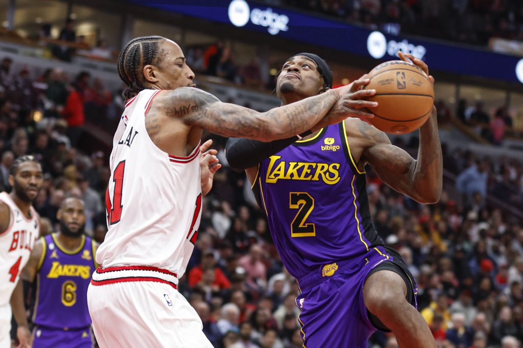 NBA Lakers vs Bulls - NBA drops marijuana-testing