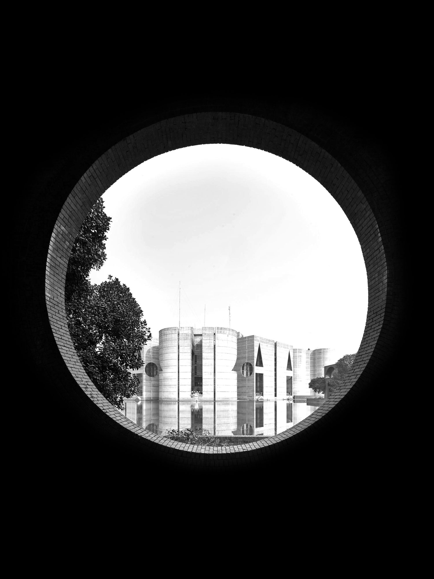 FORM-Website-Moments-Louis-I-Kahn-Press-Wallpaper-1