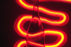 DSC0043_brun-flaske-med-rødt-og-gult-lys.JPG