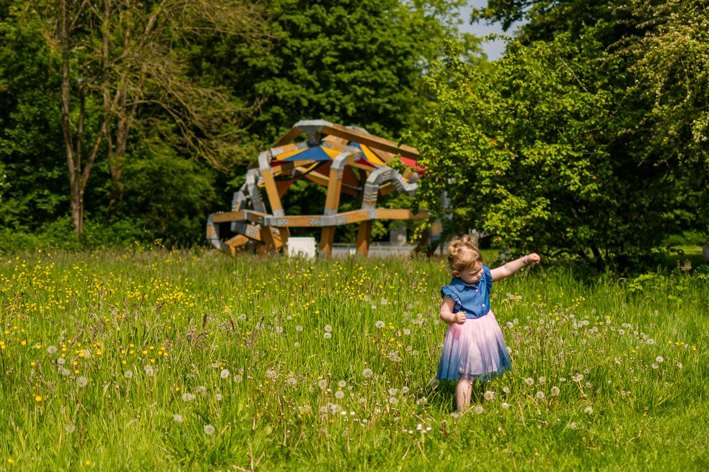 Win een fotosessie, deze familie heeft al een sessie mogen winnen en waren dan ook bijzonder blij met de spontane foto's - door Fotografie Schnabel 