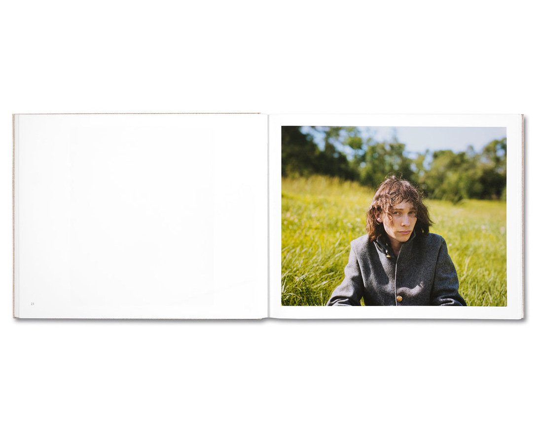 Alec Soth 写真集 SLEEPING BY THE MISSISSIPPI by Alec Soth – twelvebooks