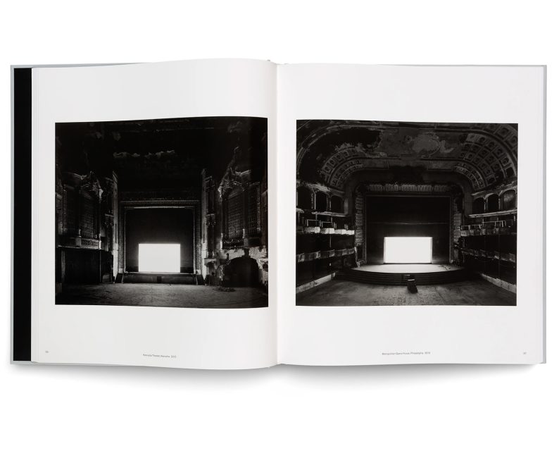 Hiroshi Sugimoto 'Time Machine' - Fragment