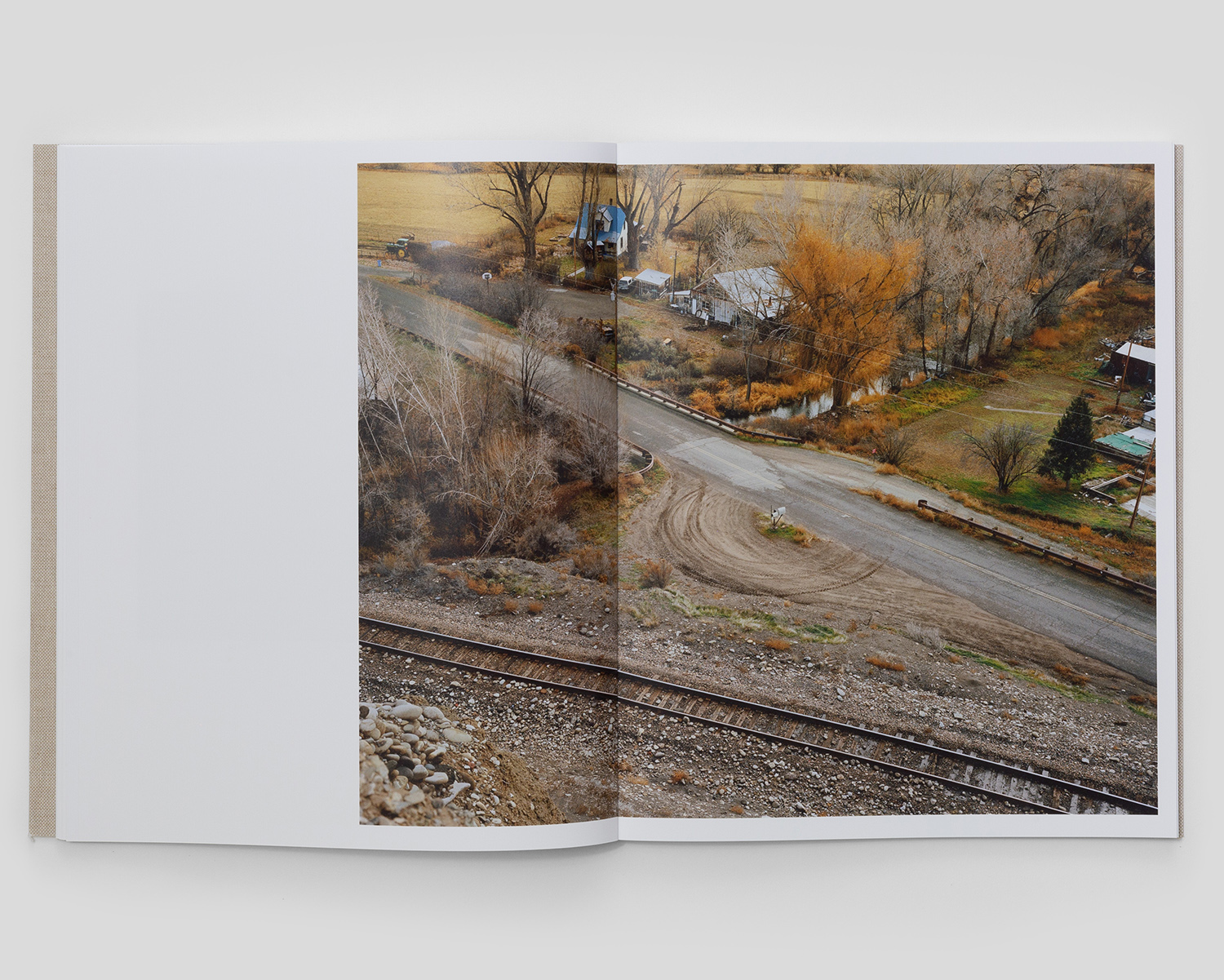 写真集: Trent Davis Bailey: THE NORTH FORK Trent Davis Bailey 'The North Fork' - Fragment