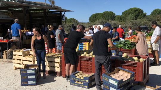 Macron demande des sacrifices aux Français.