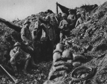 Französische_Infanterie_bei_der_Ausbesserung Französische_Infanterie_bei_der_Ausbesserung