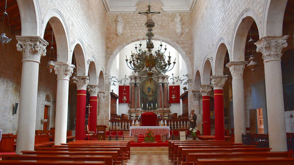 St Marys kyrka i Pag i Kroatien