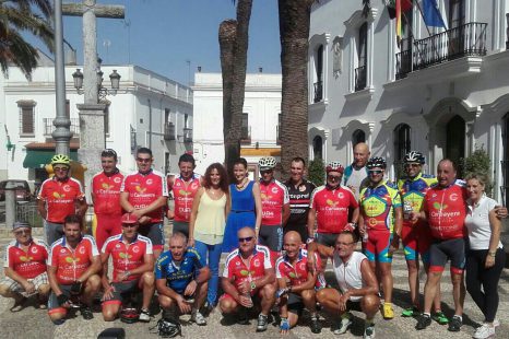 Grupo Ciclista Buenavista de Gijón en Fuente de Cantos