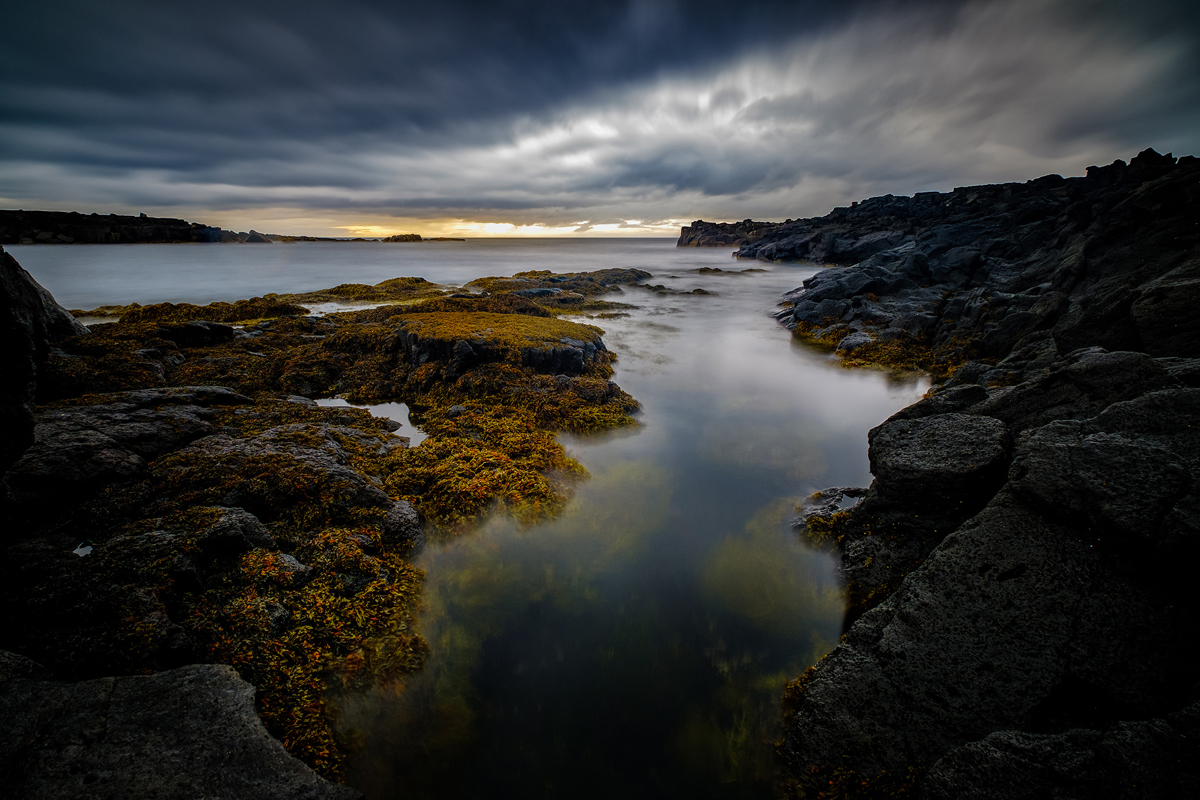 Snæfellsnes - Coastal area at the bottom of the volcano, 10mm F5.6 30s iso200 - ND filter