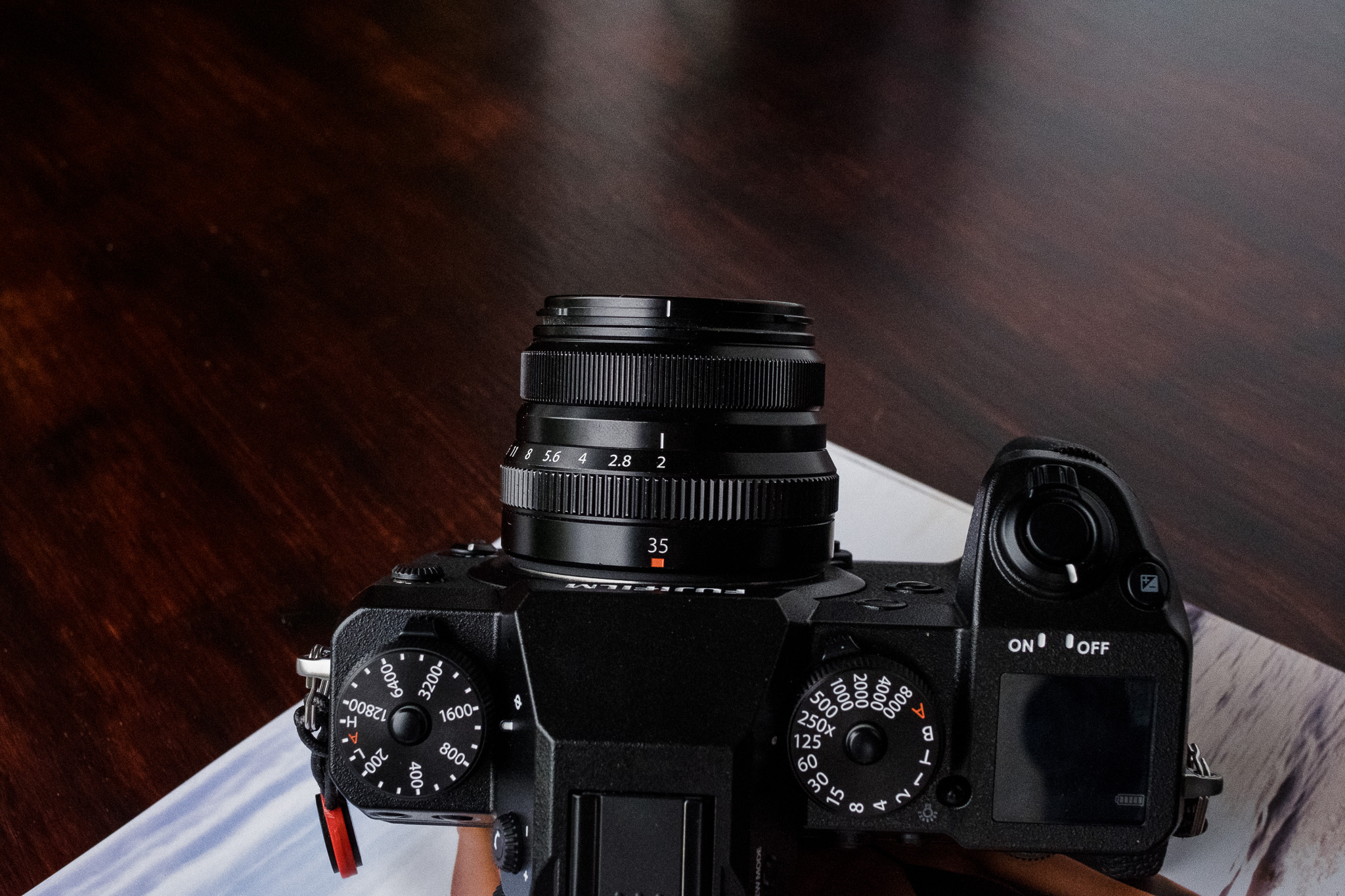 Fujifilm Xf 35mm F 2 Vs Xf 35mm F 1 4 Which Lens Is Right For